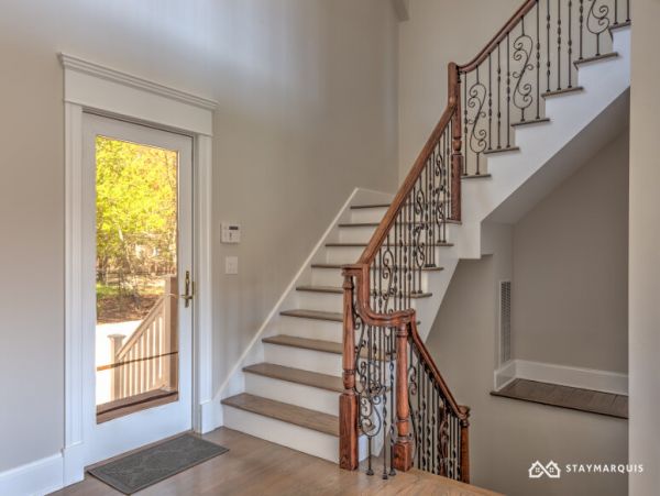 Hamptons Home 1020426