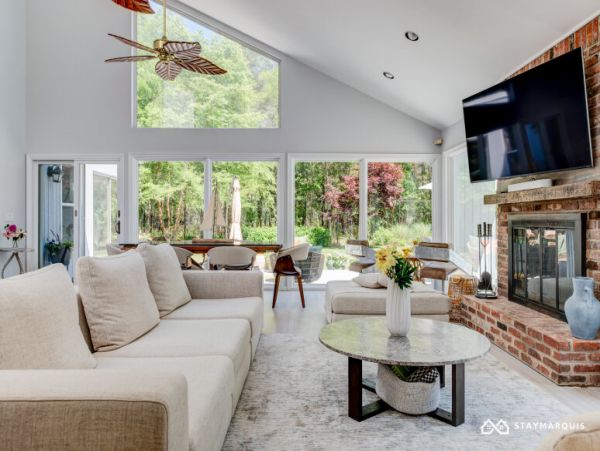 Hamptons Home 1020429