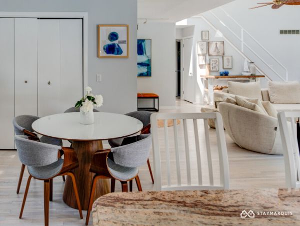 Hamptons Home 1020429