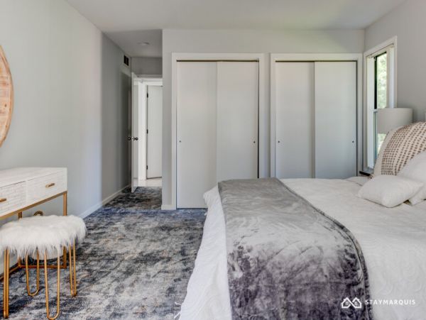 Hamptons Home 1020429