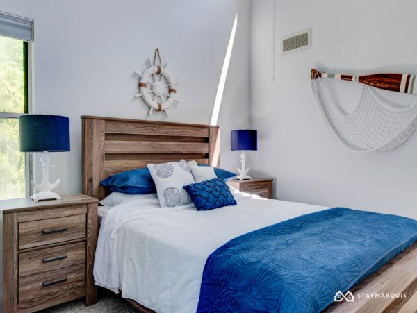 Hamptons Home 1020429