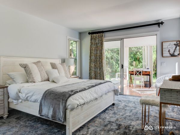 Hamptons Home 1020429