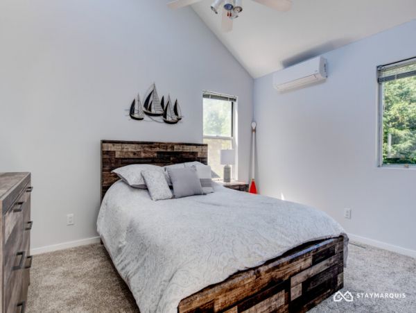 Hamptons Home 1020429