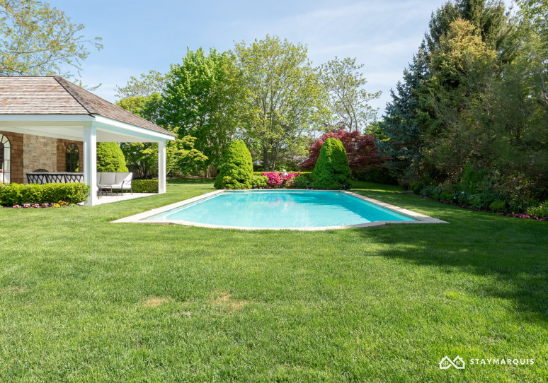 Hamptons Home 1020431