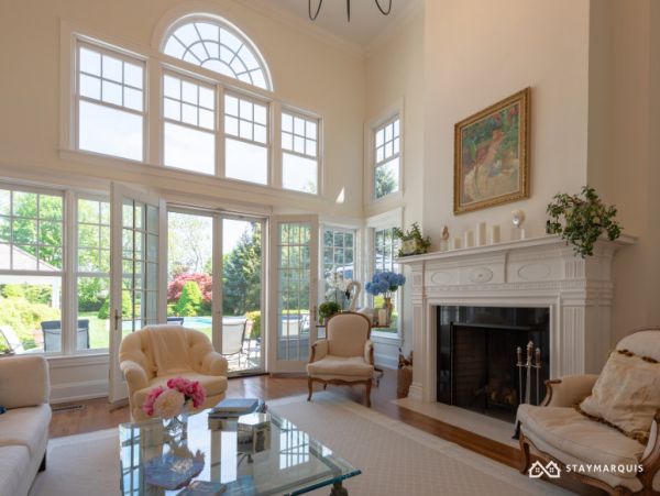 Hamptons Home 1020431