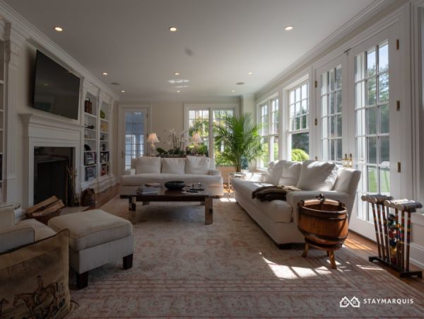 Hamptons Home 1020431