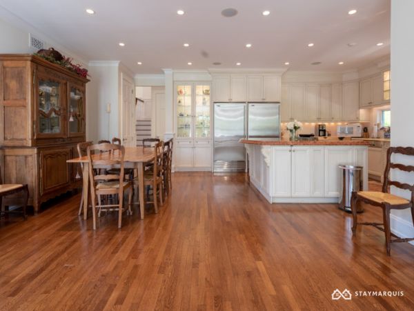 Hamptons Home 1020431