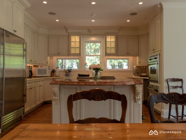 Hamptons Home 1020431