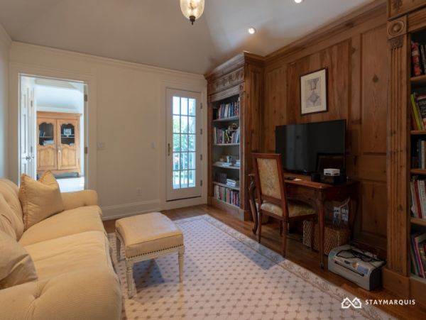 Hamptons Home 1020431