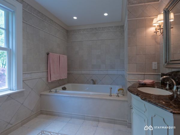 Hamptons Home 1020431