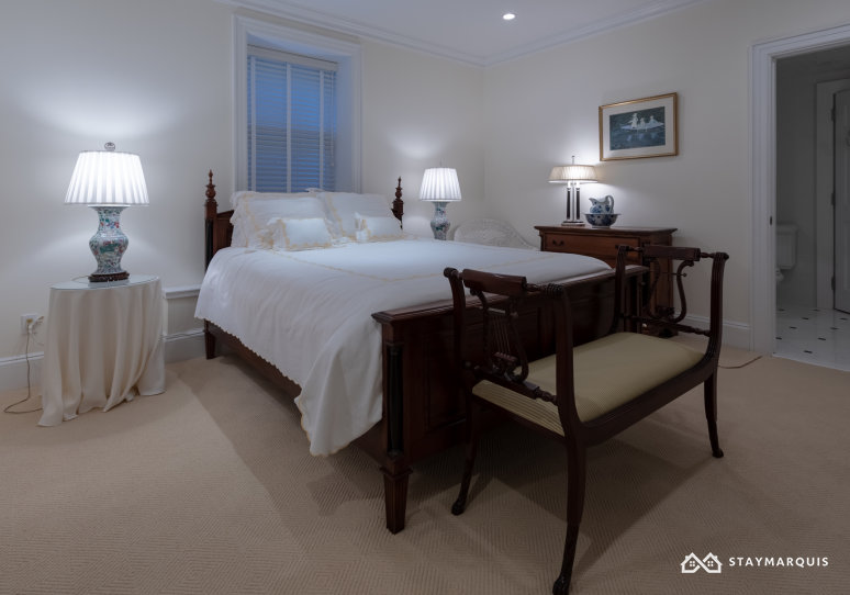 Hamptons Home 1020431