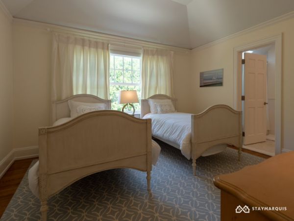 Hamptons Home 1020431