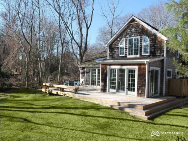 Hamptons Home 1020434
