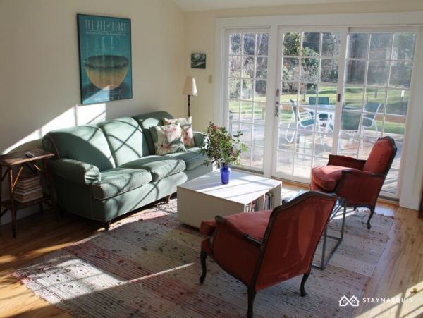 Hamptons Home 1020434