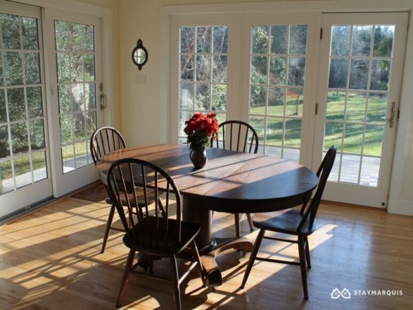 Hamptons Home 1020434