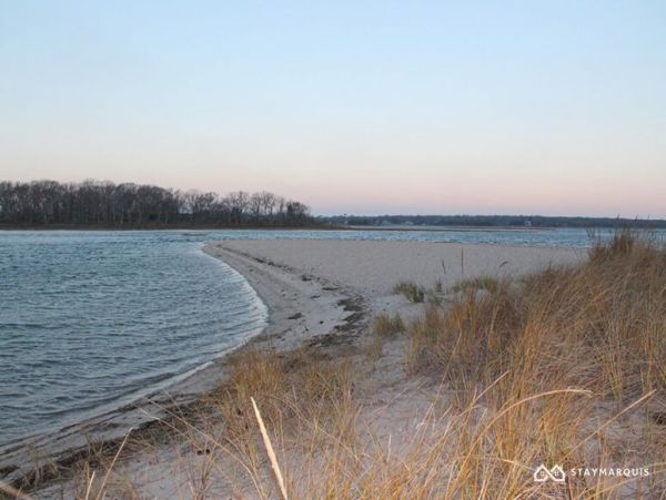 Hamptons Home 1020434