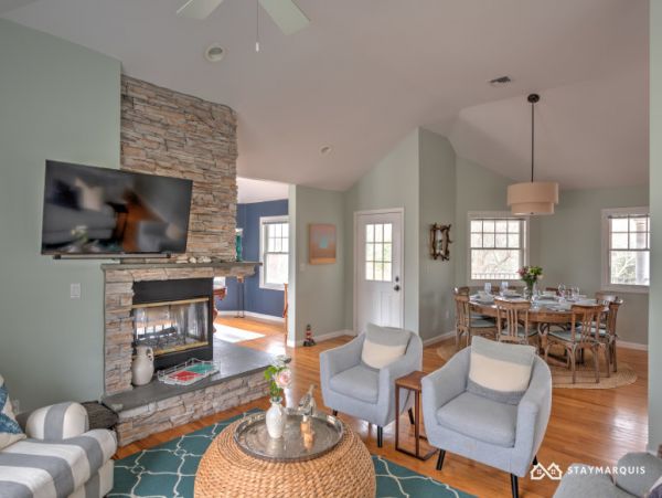 Hamptons Home 1020435
