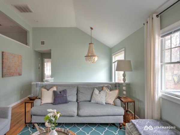 Hamptons Home 1020435