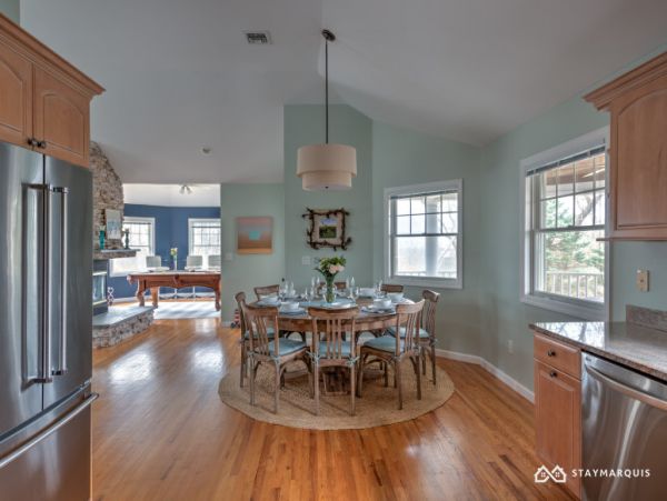 Hamptons Home 1020435