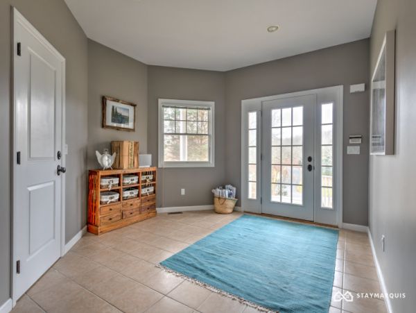 Hamptons Home 1020435