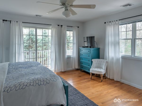 Hamptons Home 1020435