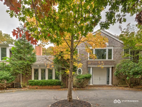 Hamptons Home 1020437