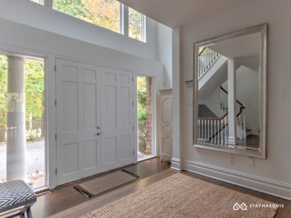 Hamptons Home 1020437