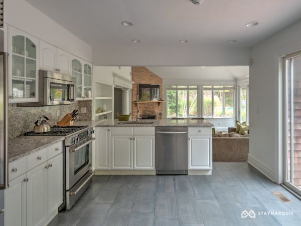 Hamptons Home 1020437