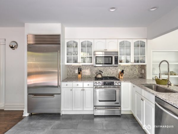 Hamptons Home 1020437