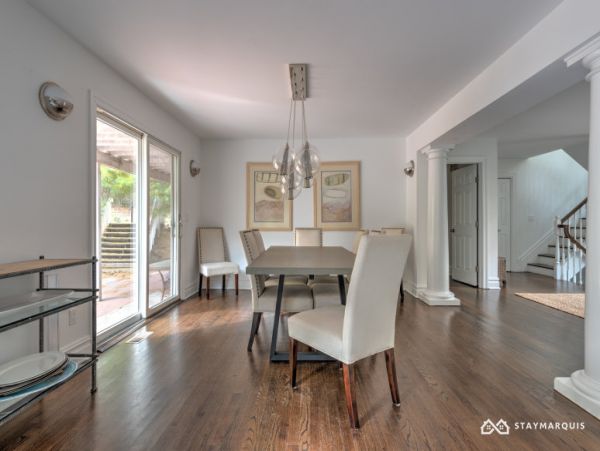 Hamptons Home 1020437