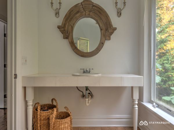 Hamptons Home 1020437