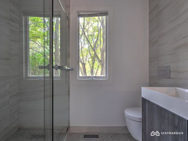Hamptons Home 1020437