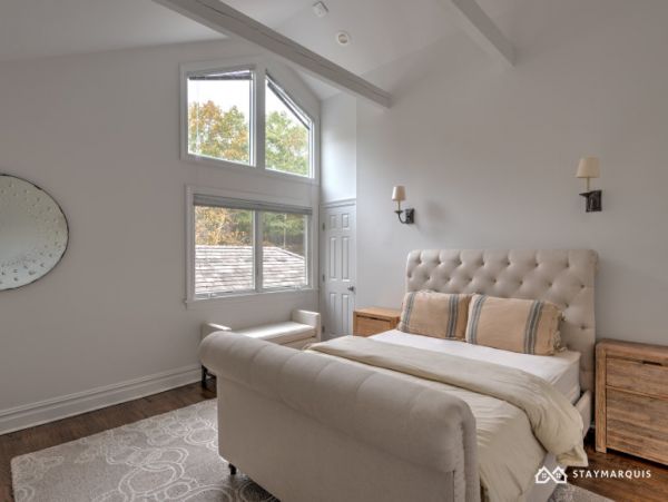 Hamptons Home 1020437
