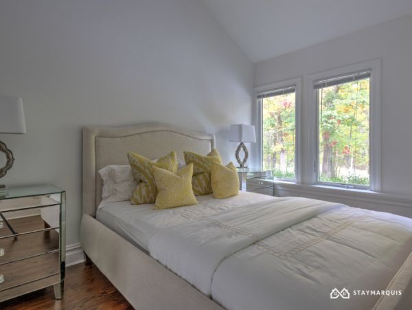 Hamptons Home 1020437