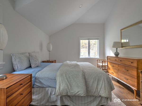 Hamptons Home 1020437