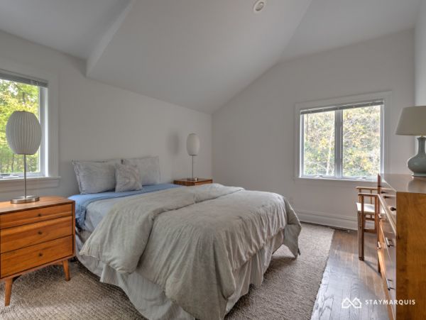 Hamptons Home 1020437