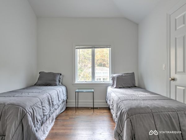 Hamptons Home 1020437