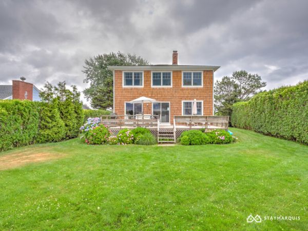 Hamptons Home 1020440