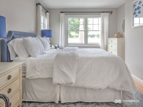 Hamptons Home 1020440