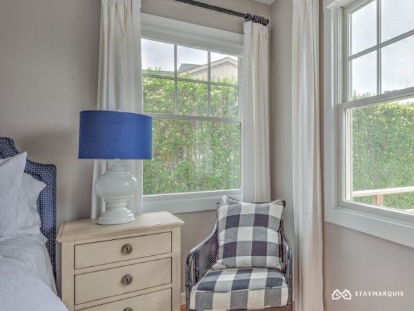 Hamptons Home 1020440