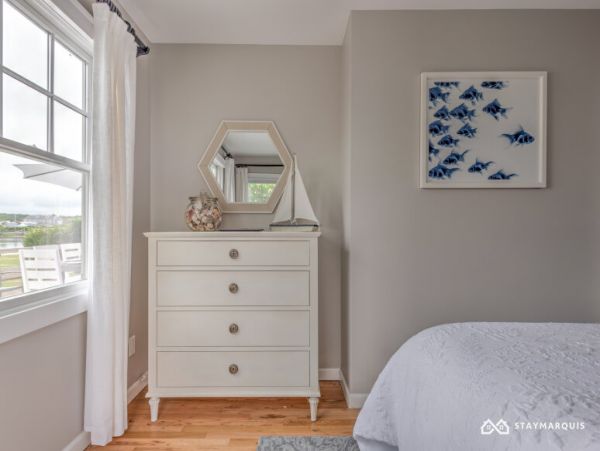 Hamptons Home 1020440
