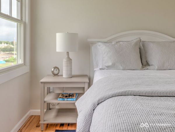 Hamptons Home 1020440