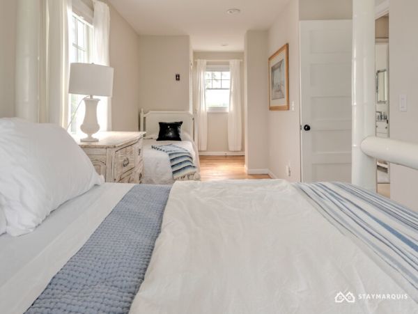 Hamptons Home 1020440