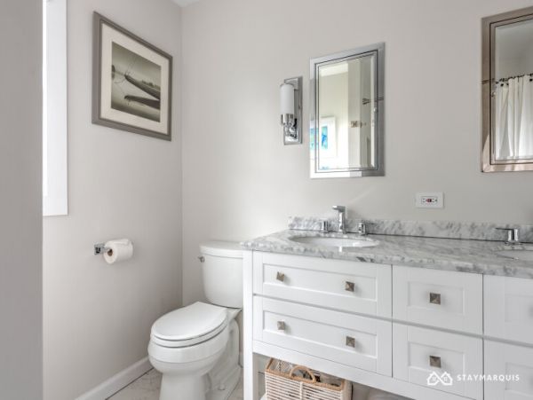 Hamptons Home 1020440
