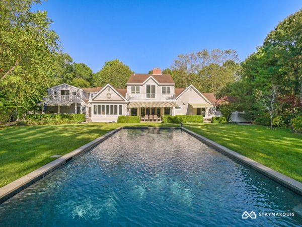 Hamptons Home 1020441