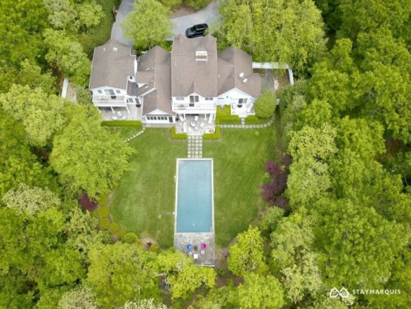 Hamptons Home 1020441