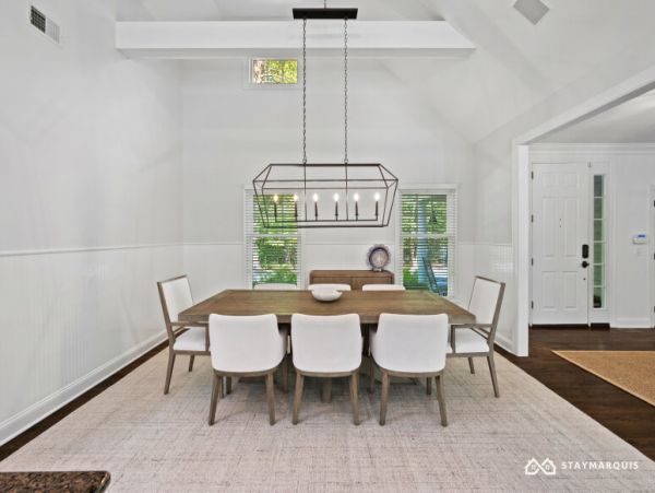 Hamptons Home 1020441