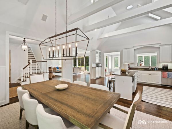 Hamptons Home 1020441