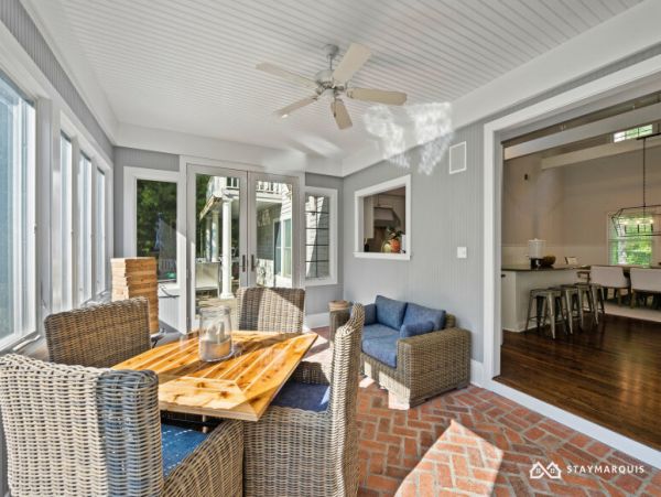 Hamptons Home 1020441