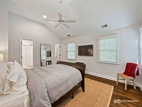Hamptons Home 1020441